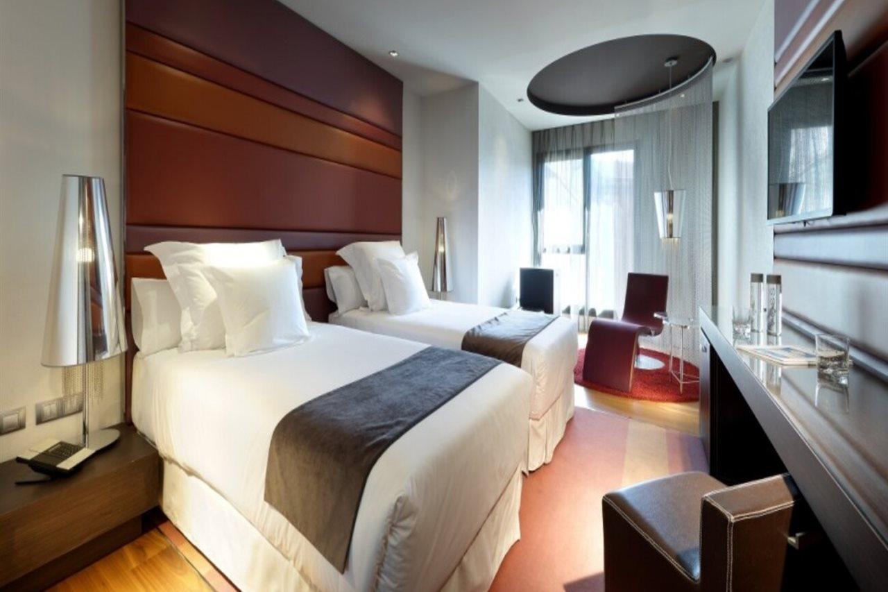 Barcelo Oviedo Cervantes Exteriér fotografie A room at the hotel