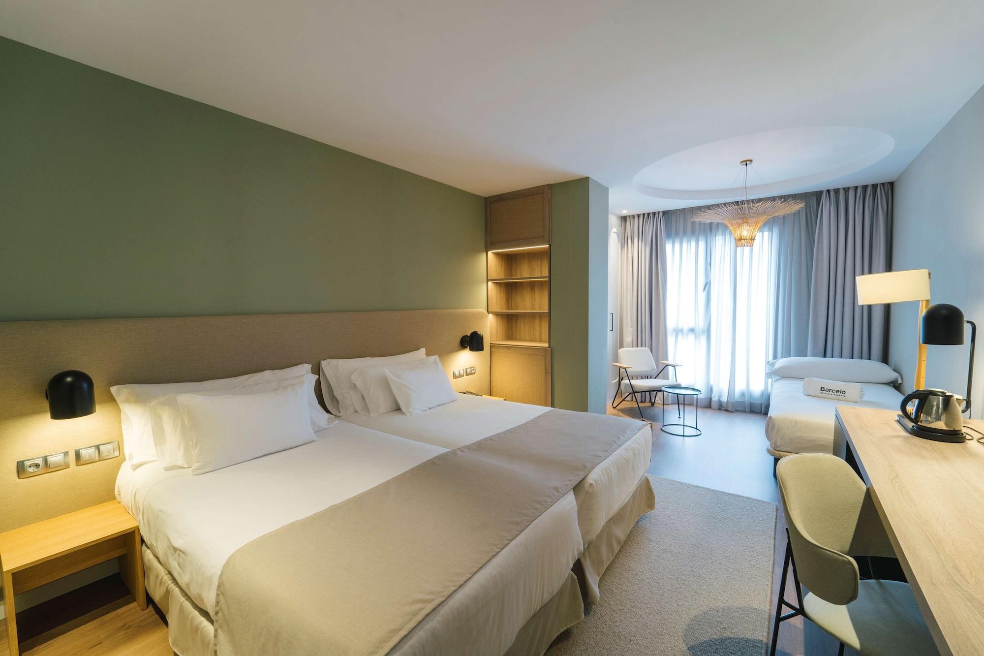 Barcelo Oviedo Cervantes Exteriér fotografie A room at the hotel