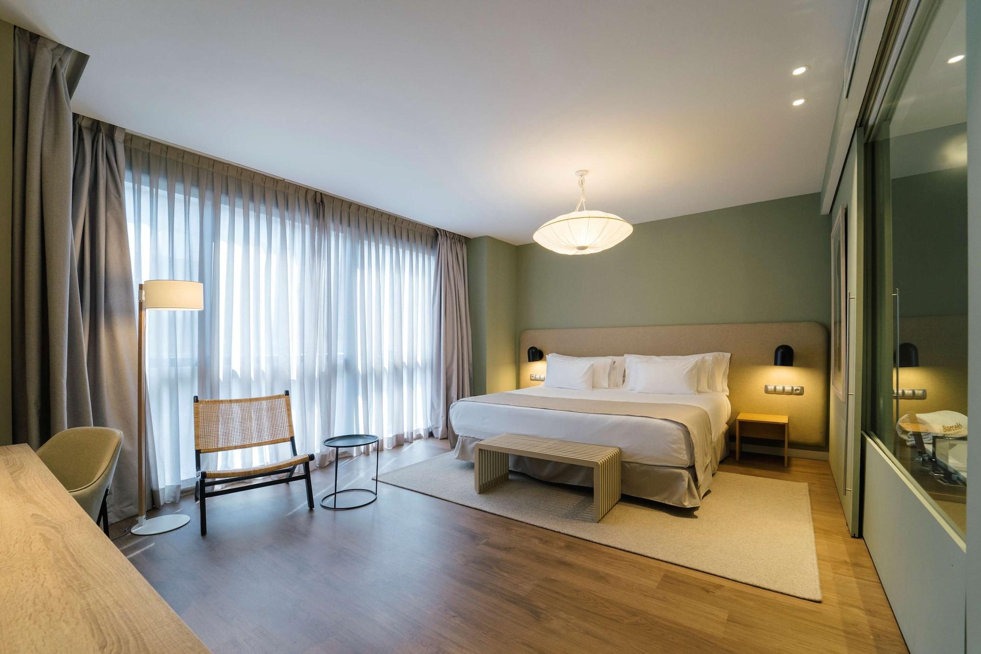 Barcelo Oviedo Cervantes Exteriér fotografie A bedroom at the hotel