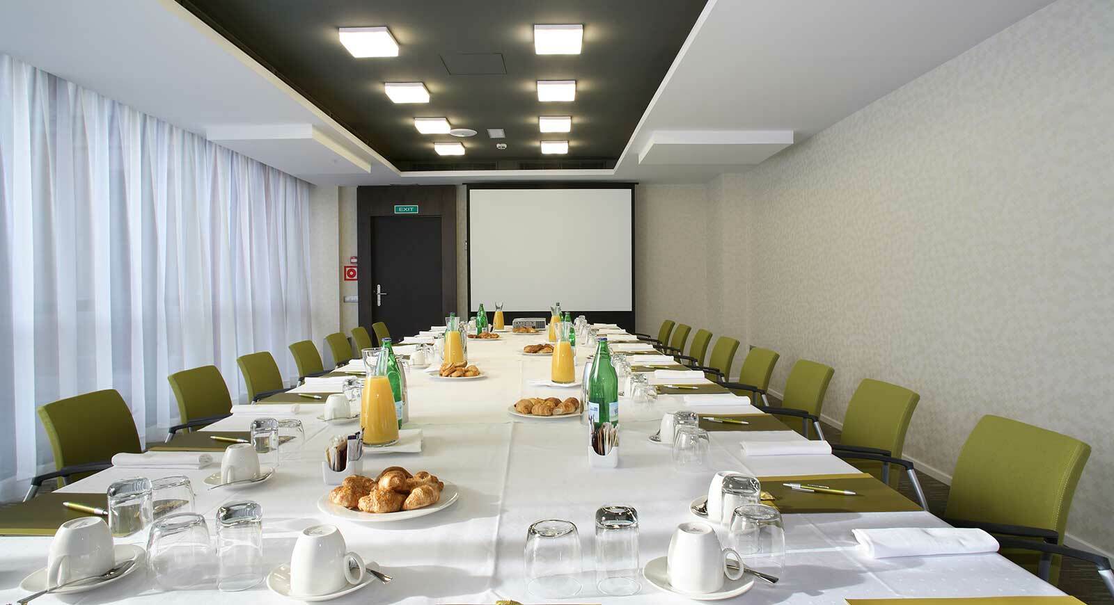 Barcelo Oviedo Cervantes Exteriér fotografie Meeting room