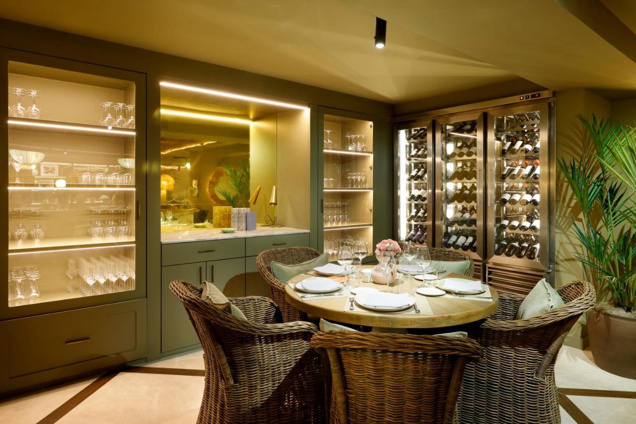 Barcelo Oviedo Cervantes Exteriér fotografie The Wine Room